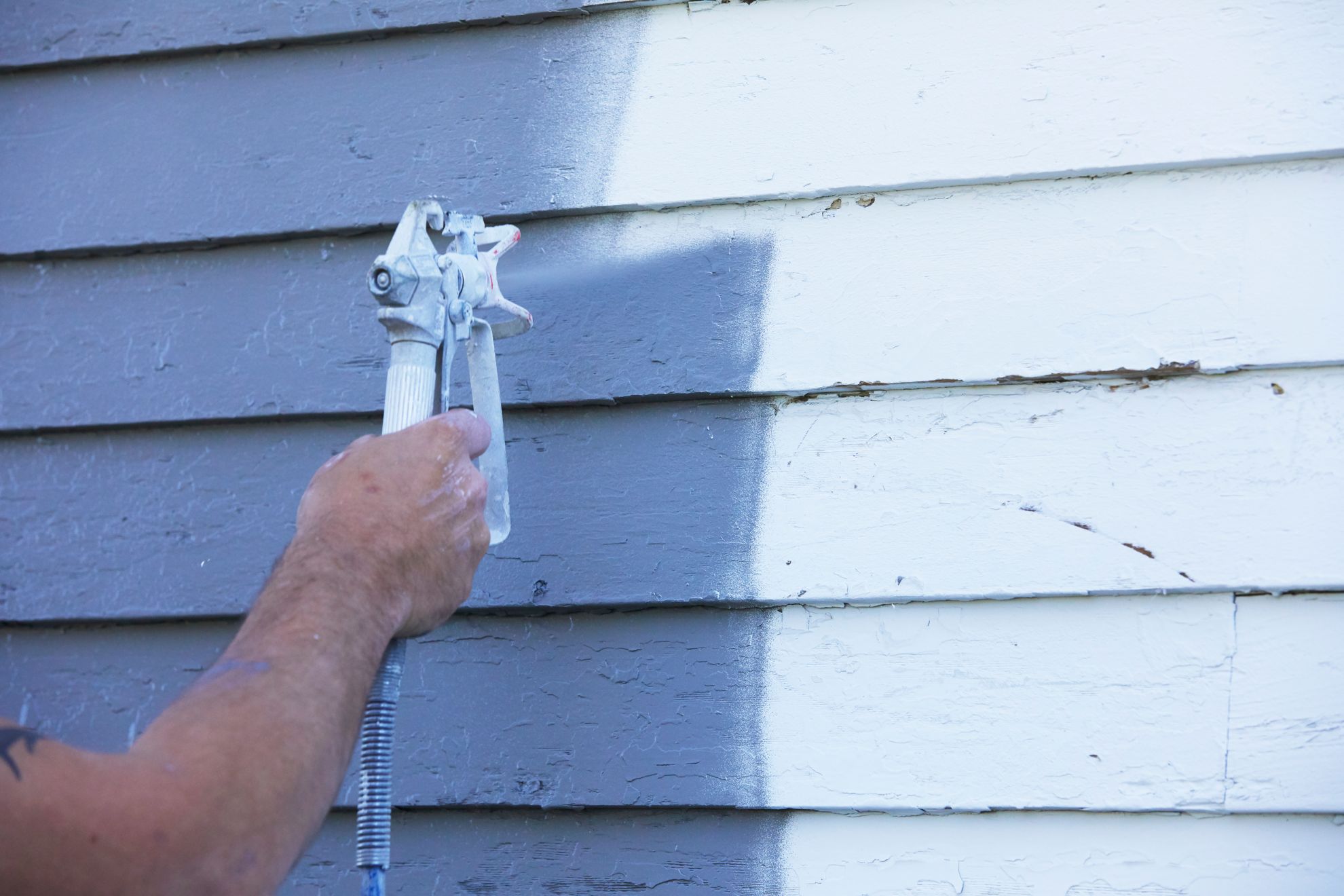 Peinture de menuiserie extérieure par BS Rénovation à Mérignac