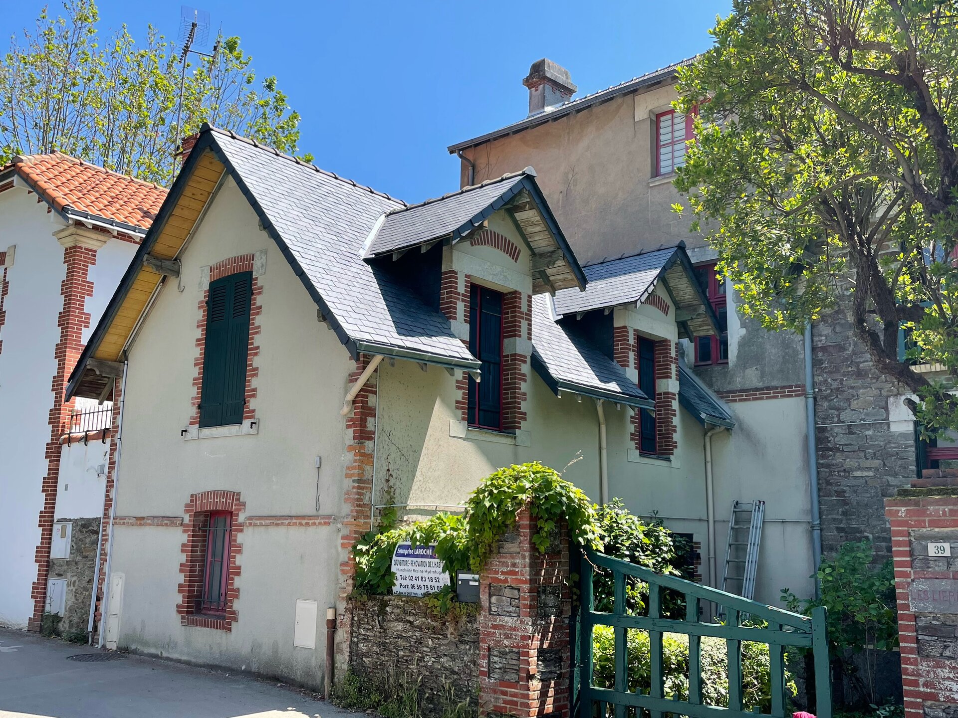 Peinture façade pierre apparente - Mise en valeur matériaux