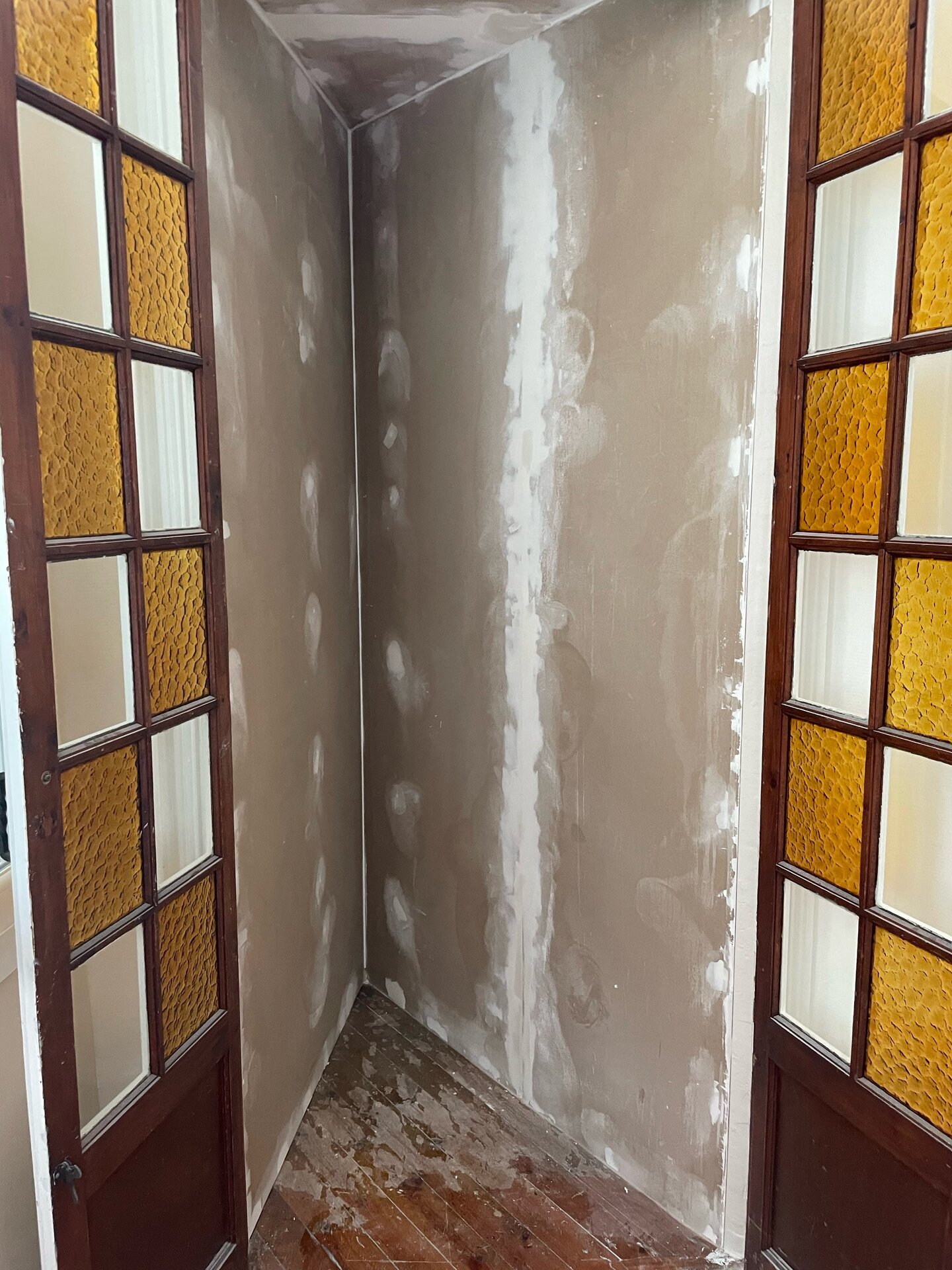 Peinture intérieure pièce rénovée - Transformation complète