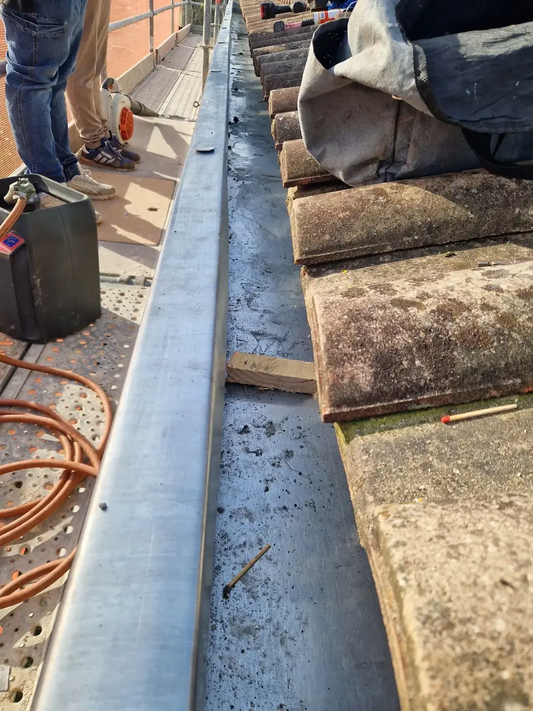 Réalisation d'une noue en zinc